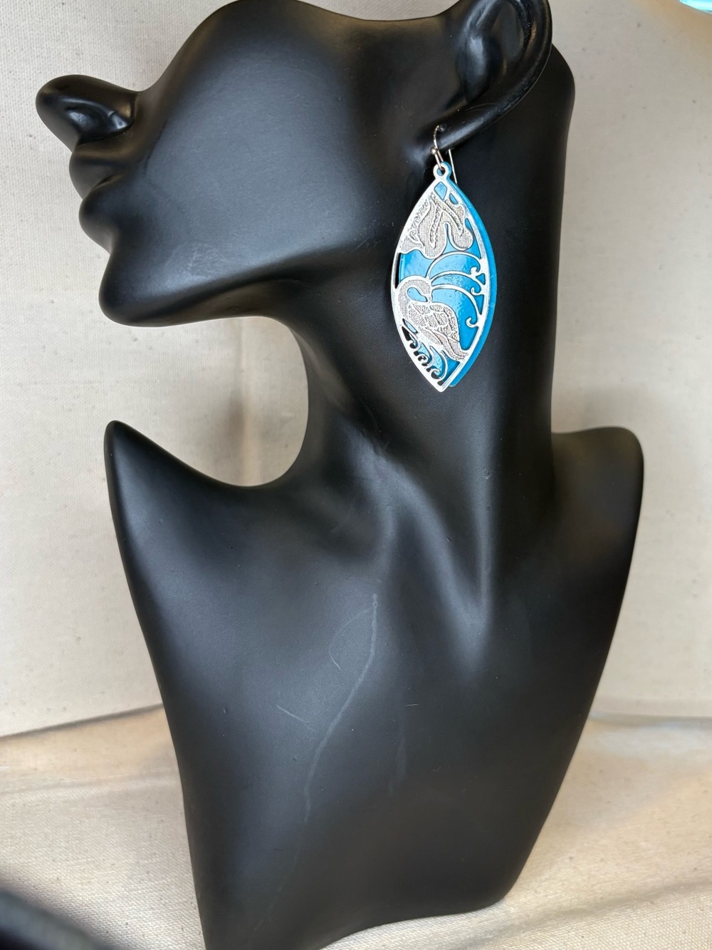Silver Tone Cutout Peacock over Pinched Oval Teal Earrings - Picture 4 of 4